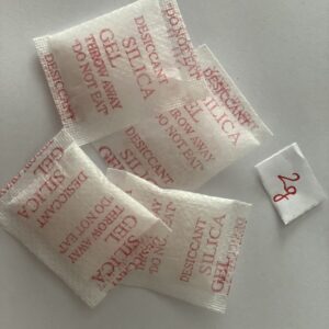 Hạt Chống Ẩm Silicagel 6 z3867113126758 3026c59089d3badd736c3a38ae6ef3e2